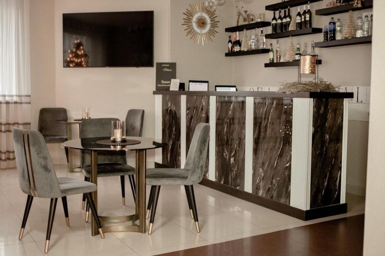 Опал Hotel Stryi Ngoại thất bức ảnh